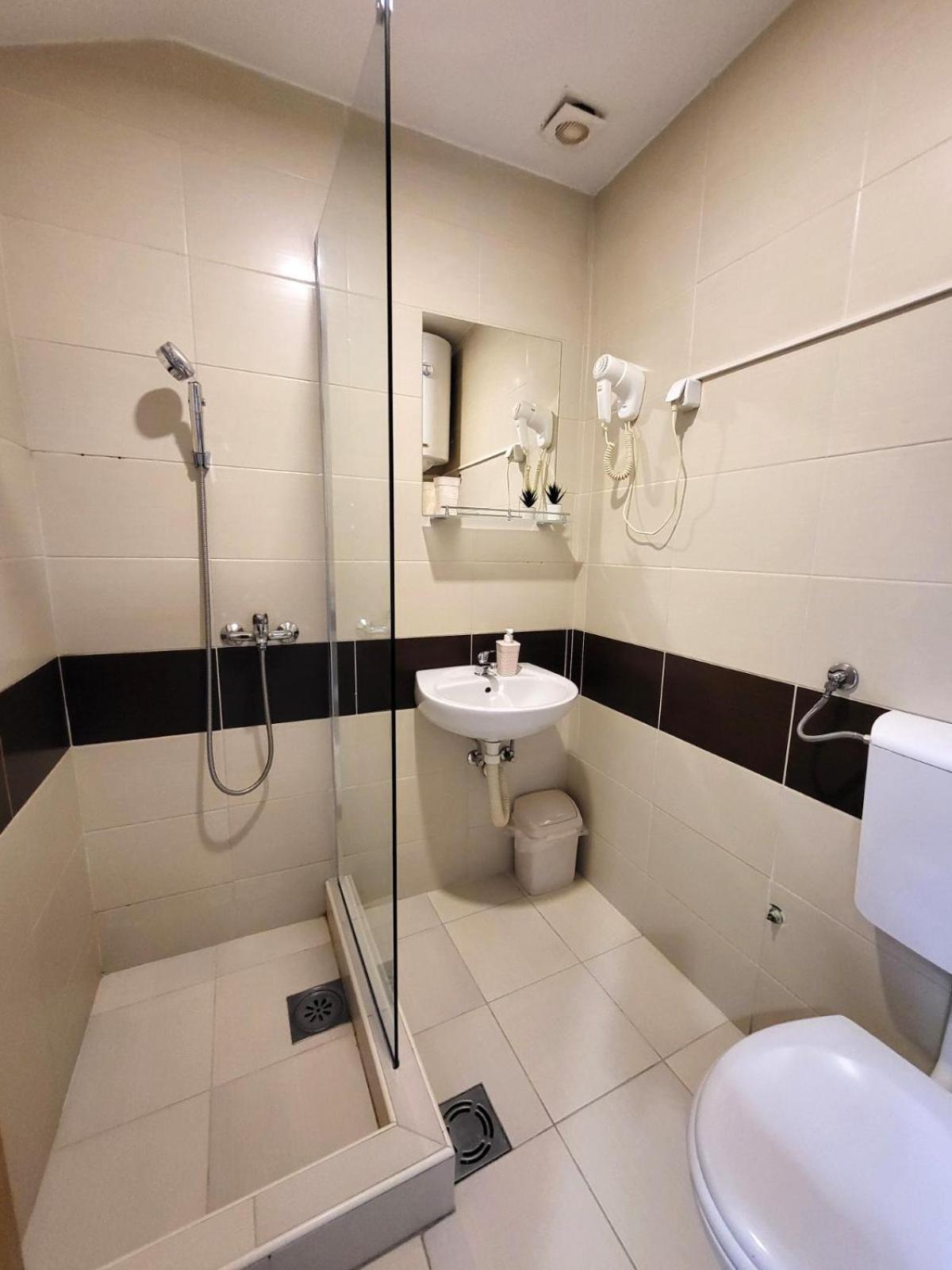 Guesthouse Ozegovic Beograd Ngoại thất bức ảnh