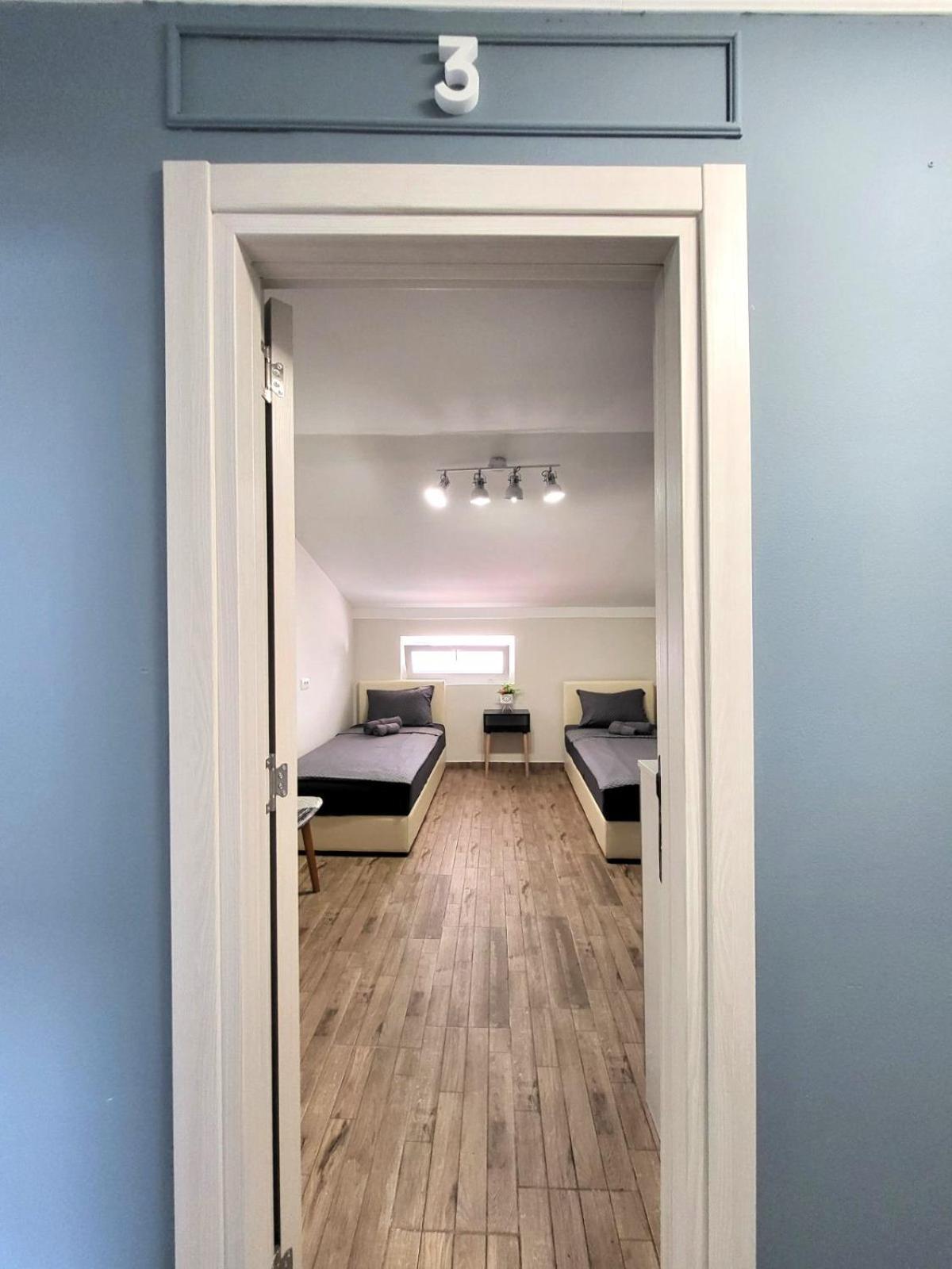 Guesthouse Ozegovic Beograd Ngoại thất bức ảnh