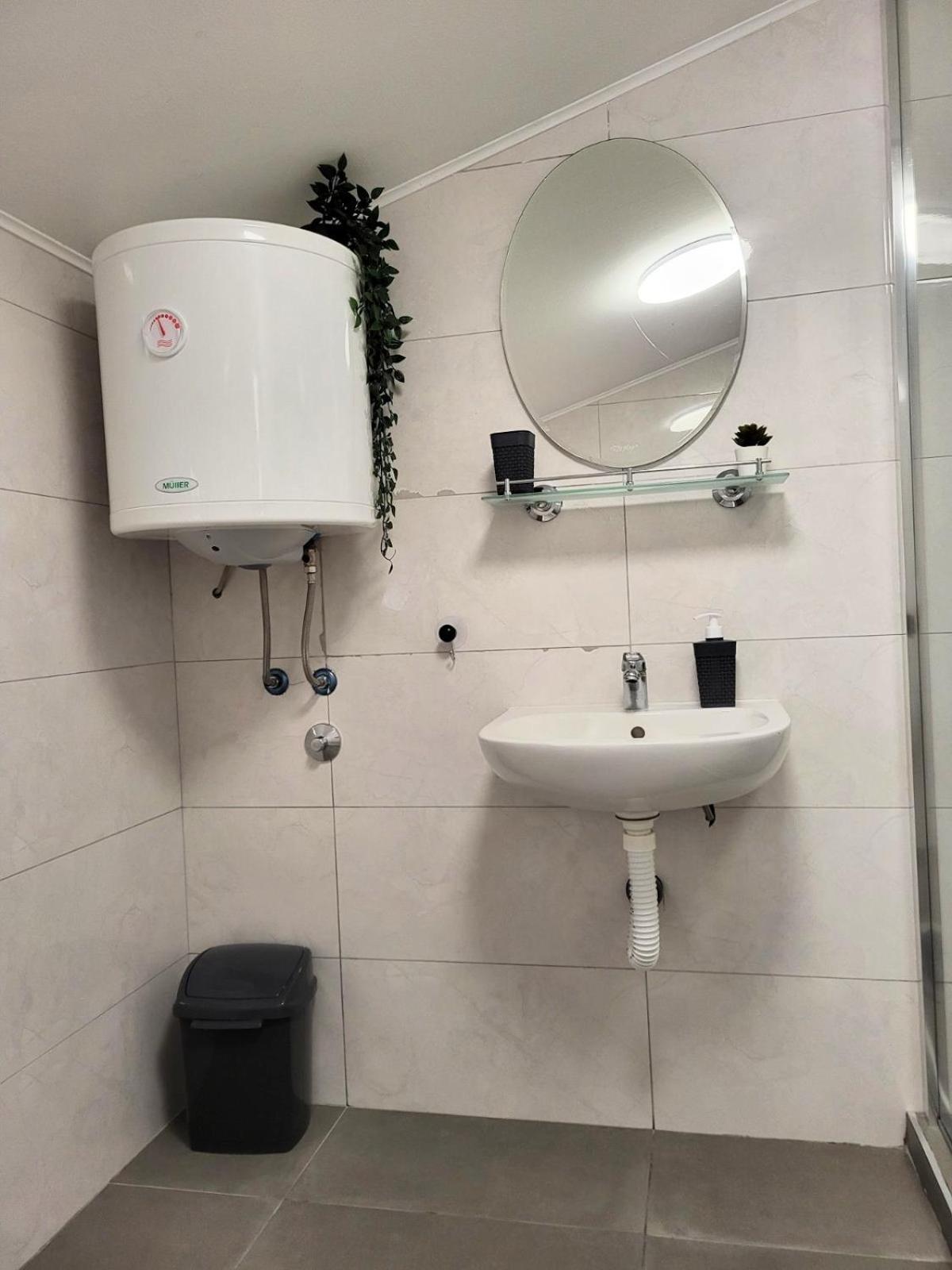 Guesthouse Ozegovic Beograd Ngoại thất bức ảnh