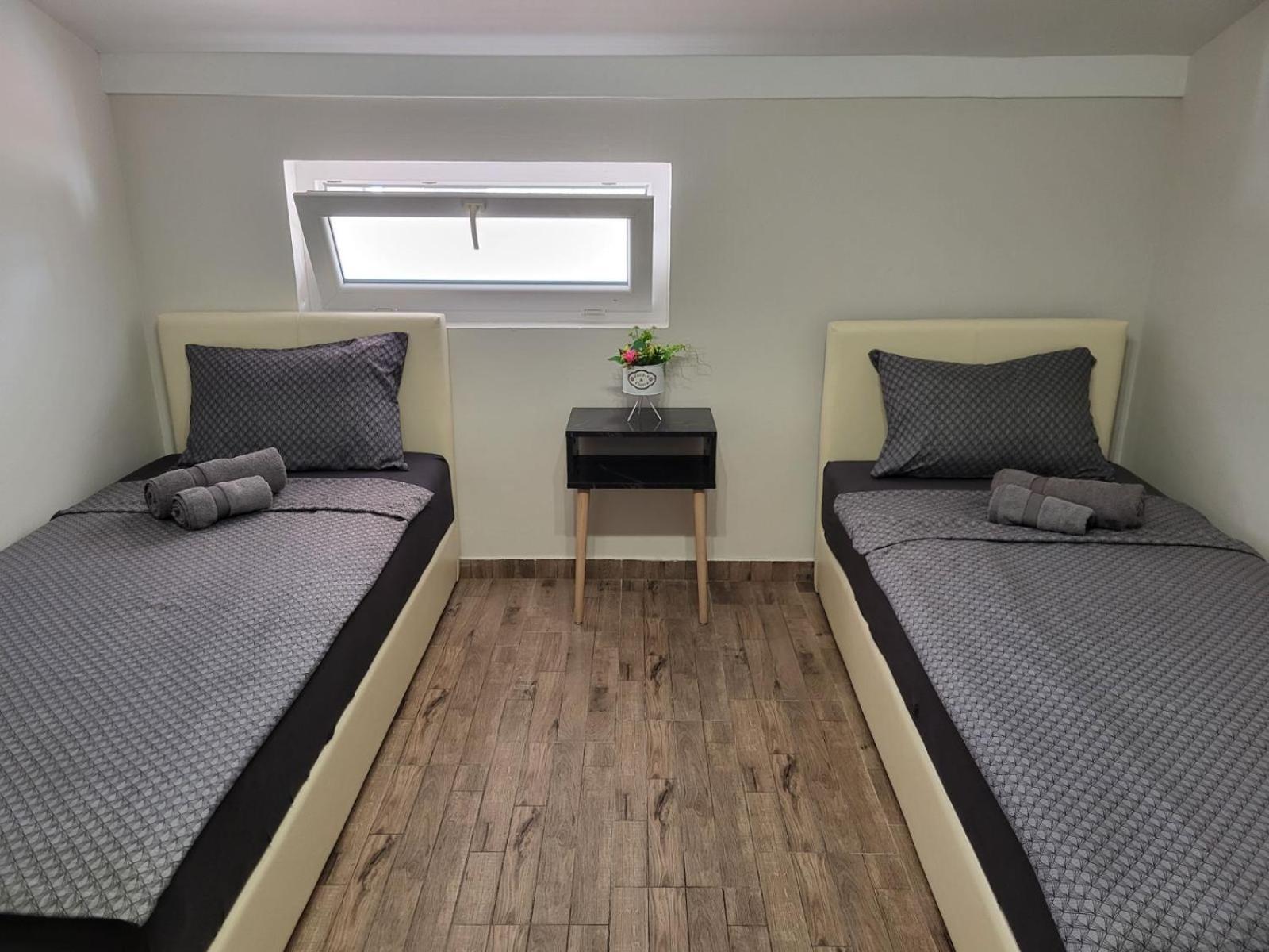 Guesthouse Ozegovic Beograd Ngoại thất bức ảnh